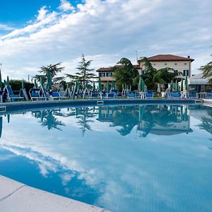 Hotel Villa Sara